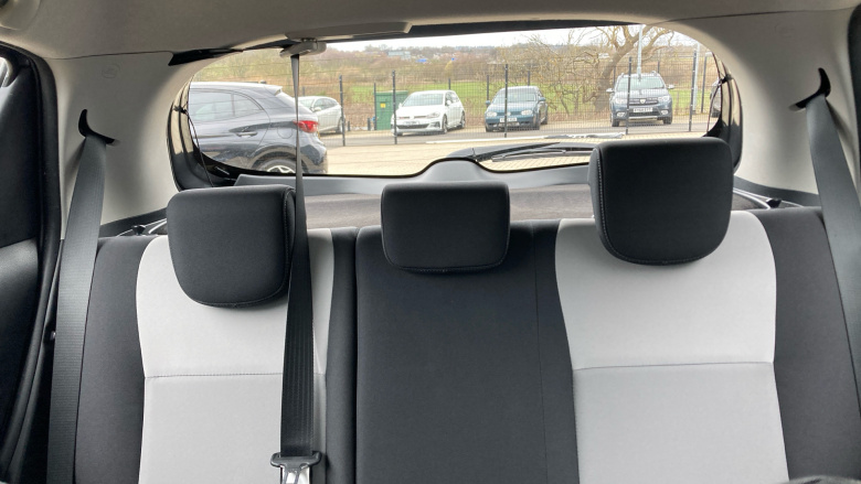 Toyota Yaris 1.0 VVT-i Icon 5dr Petrol Hatchback